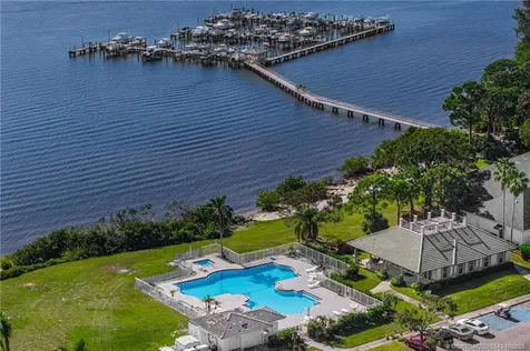 2227 SE Stonehaven Road Port St Lucie FL 34952