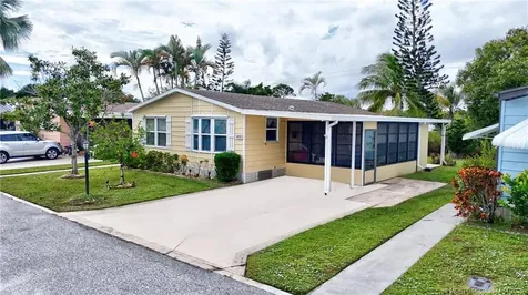 8471 Florence Drive Port St Lucie FL 34952
