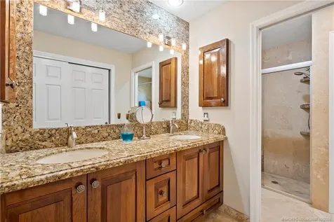 5276 SE Harrold Terrace Stuart FL 34997