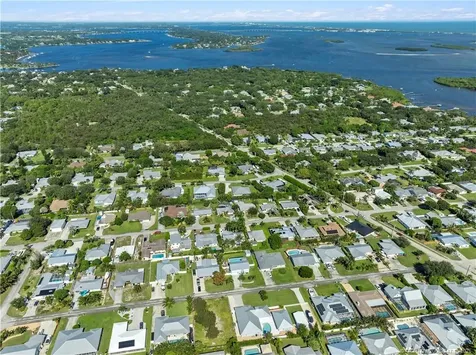 5276 SE Harrold Terrace Stuart FL 34997