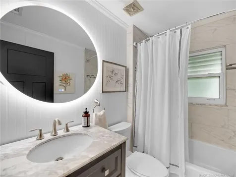 8025 SW Yachtsmans Drive Stuart FL 34997