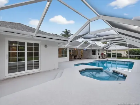 8025 SW Yachtsmans Drive Stuart FL 34997