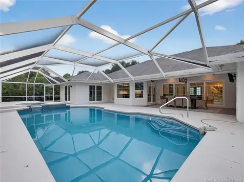 8025 SW Yachtsmans Drive Stuart FL 34997