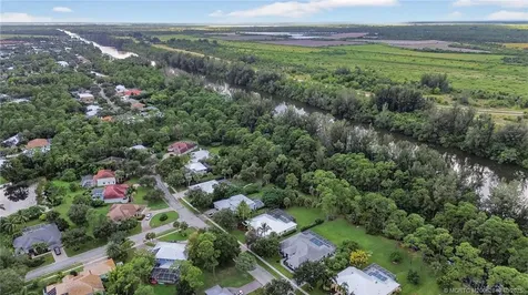 8025 SW Yachtsmans Drive Stuart FL 34997