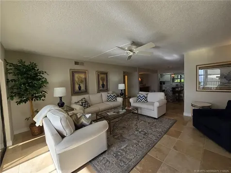 316 NE Edgewater Drive Hutchinson Island FL 34996