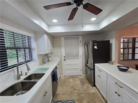 316 NE Edgewater Drive Hutchinson Island FL 34996