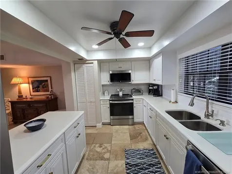 316 NE Edgewater Drive Hutchinson Island FL 34996