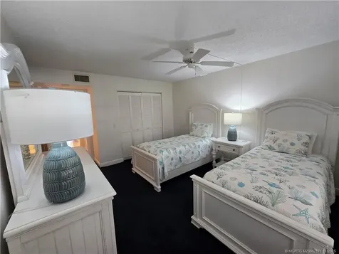 316 NE Edgewater Drive Hutchinson Island FL 34996