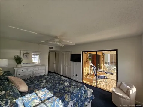 316 NE Edgewater Drive Hutchinson Island FL 34996