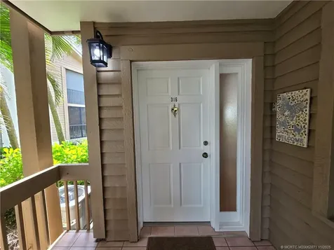 316 NE Edgewater Drive Hutchinson Island FL 34996