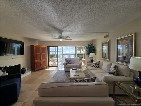 316 NE Edgewater Drive Hutchinson Island FL 34996