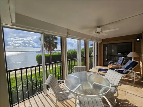 316 NE Edgewater Drive Hutchinson Island FL 34996