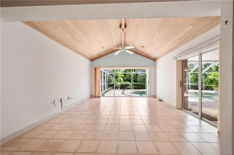 4812 Sunset Drive Vero Beach FL 32963