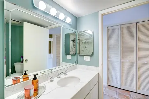 233 NE Edgewater Drive Stuart FL 34996