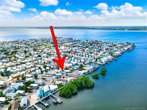 551 Nettles Boulevard Jensen Beach FL 34957