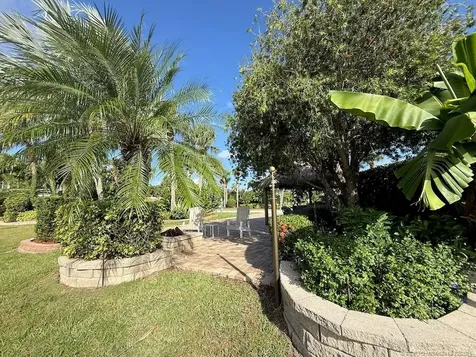 383 NW Boundary Drive Port St Lucie FL 34986