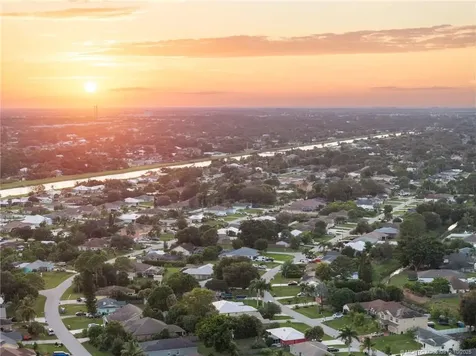 857 SW Nichols Terrace Port St Lucie FL 34953