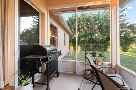 857 SW Nichols Terrace Port St Lucie FL 34953
