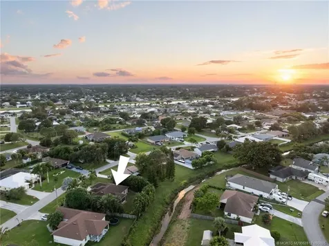 857 SW Nichols Terrace Port St Lucie FL 34953