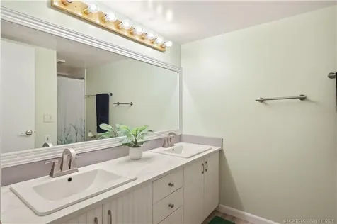 4215 Gator Trace Avenue Fort Pierce FL 34982