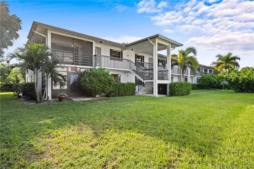 1210 SE Parkview Place Stuart FL 34994