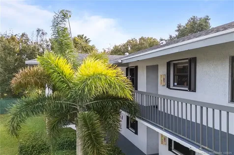 1210 SE Parkview Place Stuart FL 34994
