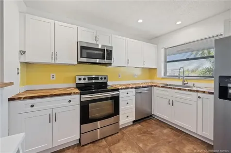 1210 SE Parkview Place Stuart FL 34994