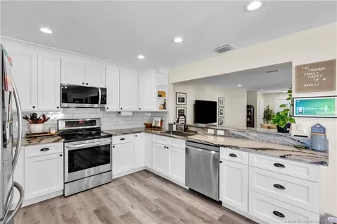 2932 SE Buccaneer Circle Port St Lucie FL 34952