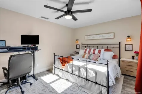 2932 SE Buccaneer Circle Port St Lucie FL 34952