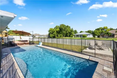 2932 SE Buccaneer Circle Port St Lucie FL 34952