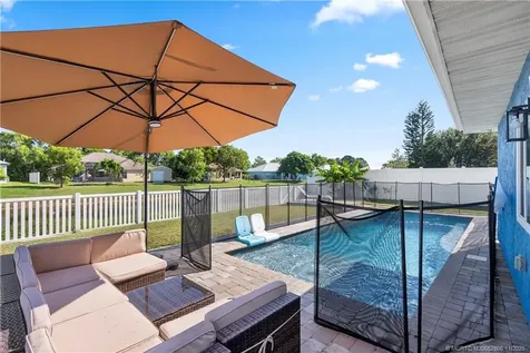 2932 SE Buccaneer Circle Port St Lucie FL 34952