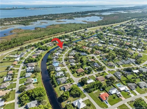 2932 SE Buccaneer Circle Port St Lucie FL 34952