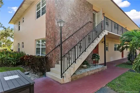 1913 SW Palm City Road Stuart FL 34994