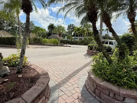 492 NW Boundary Drive Port St Lucie FL 34986