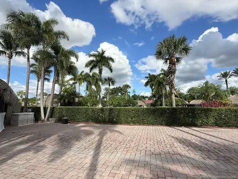 492 NW Boundary Drive Port St Lucie FL 34986