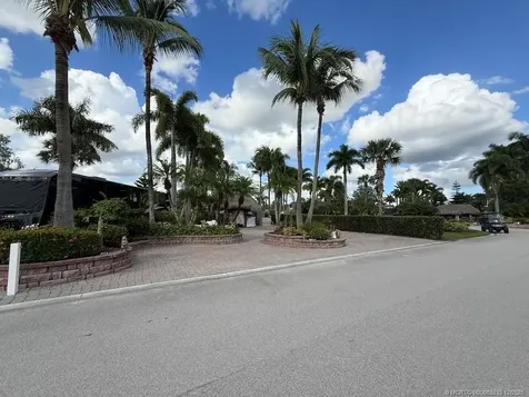 492 NW Boundary Drive Port St Lucie FL 34986