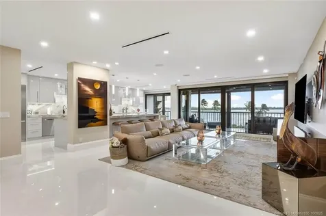 2818 SE Dune Drive Stuart FL 34996