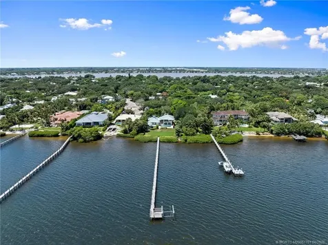 76 S Sewalls Point Road Sewalls Point FL 34996