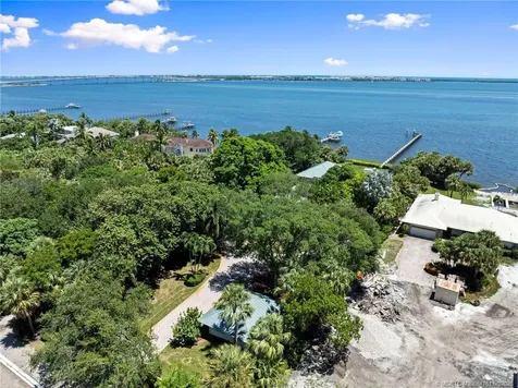 76 S Sewalls Point Road Sewalls Point FL 34996