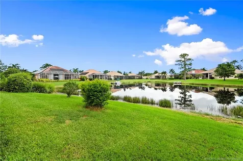 660 SW Lake Charles Circle Port St Lucie FL 34986