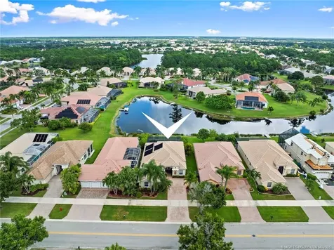 660 SW Lake Charles Circle Port St Lucie FL 34986