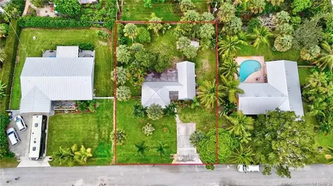 537 SW Hidden River Avenue Palm City FL 34990