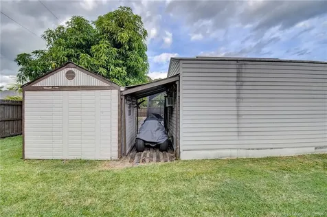 2474 SE Marseille Street Port St Lucie FL 34952