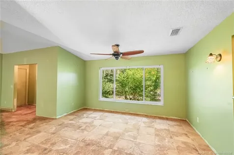 4123 N Old Dixie Highway Fort Pierce FL 34946