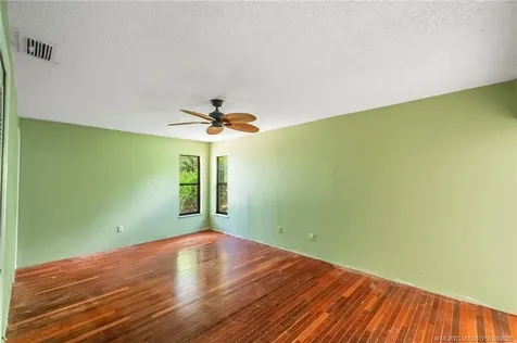 4123 N Old Dixie Highway Fort Pierce FL 34946