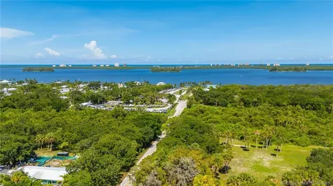 4123 N Old Dixie Highway Fort Pierce FL 34946