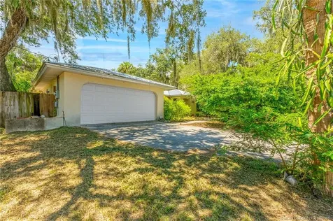 4123 N Old Dixie Highway Fort Pierce FL 34946