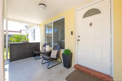 5225 NE 5th Avenue Oakland Park FL 33334