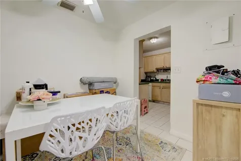 5225 NE 5th Avenue Oakland Park FL 33334