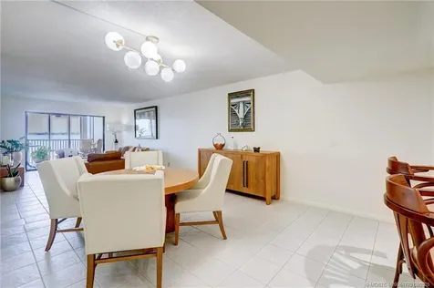 10 NE Plantation Road Stuart FL 34996